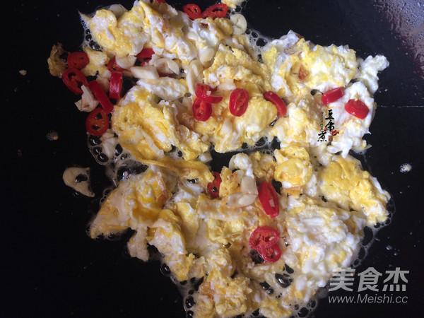 Scrambled Eggs with Okra recipe