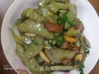 Stir-fried Lentils with Pork Belly recipe