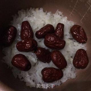 Red Date and Tremella Soup recipe