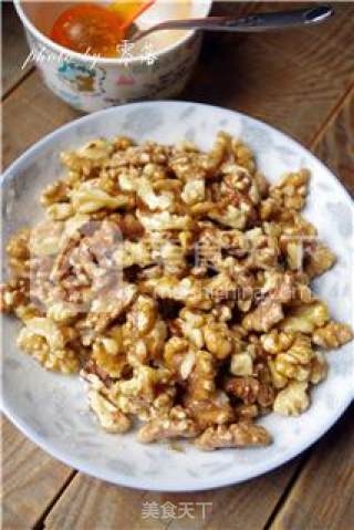 Three Minutes: Amber Walnuts recipe