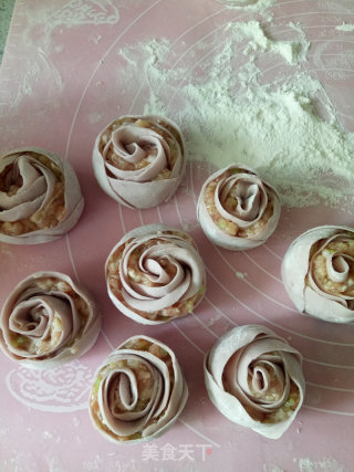 Fried Dumplings with Purple Sweet Potato and Rose Flower recipe