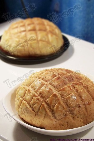 Crispy and Sweet Pineapple Buns recipe