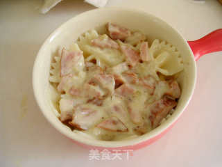 Cheese Red Sausage Butterfly Noodles recipe