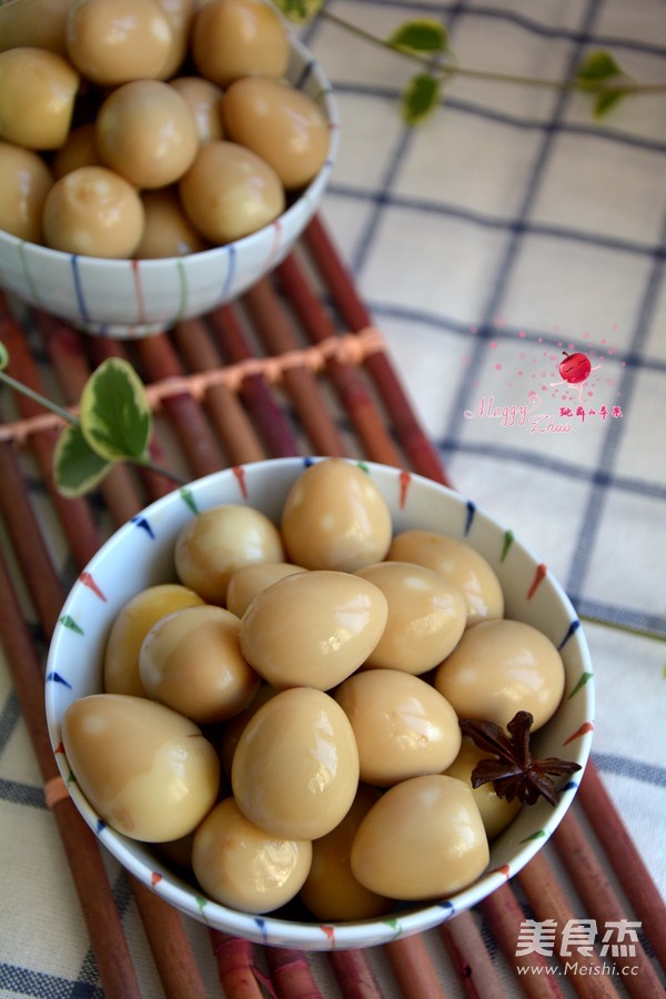 Marinated Quail Eggs recipe