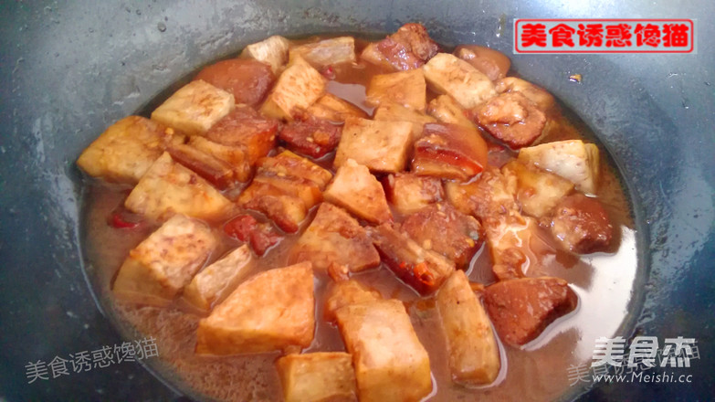 Braised Pork with Taro recipe