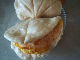 Fried Egg with Lotus Leaf Cake recipe