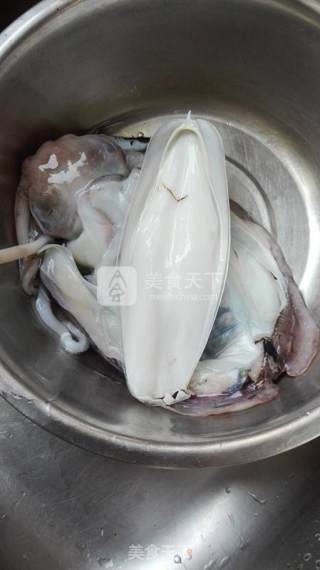 Stir-fried Cuttlefish with Hot Pepper recipe