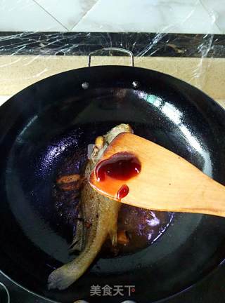 Braised Small Yellow Croaker in Brown Sauce recipe