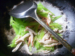 Stir-fried Lettuce with Ham and Pork Belly recipe