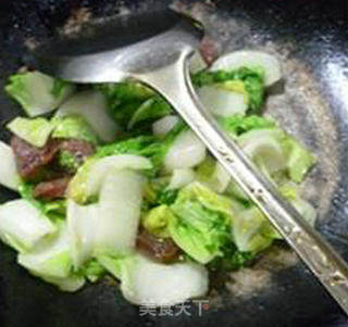 Spicy Sausage Stir-fried No. 5 Dish recipe