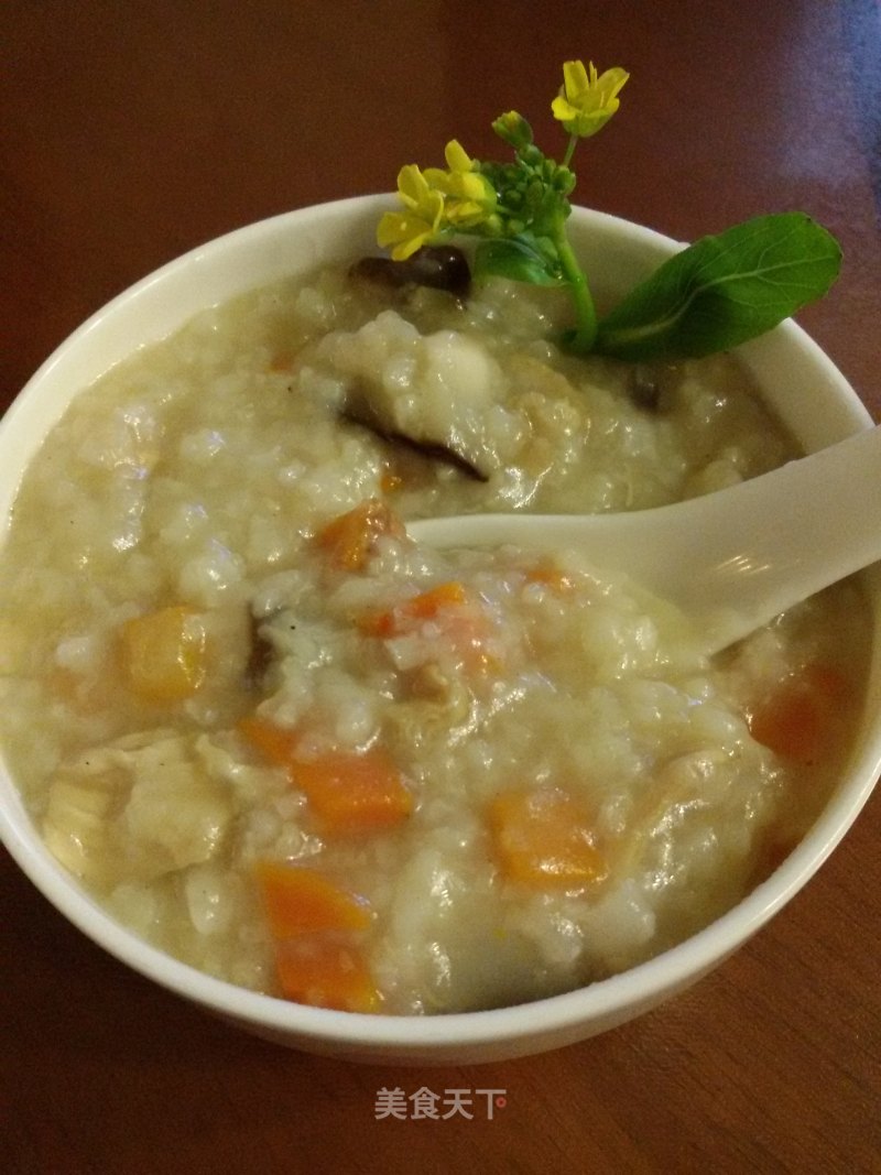 Chicken Congee with Carrots and Mushrooms