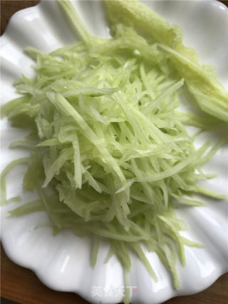 Cucumber and Goose Egg Noodles recipe