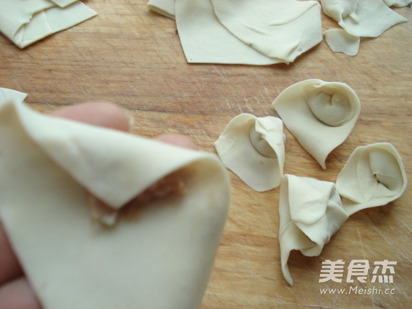 Hot and Sour Pork Wonton recipe