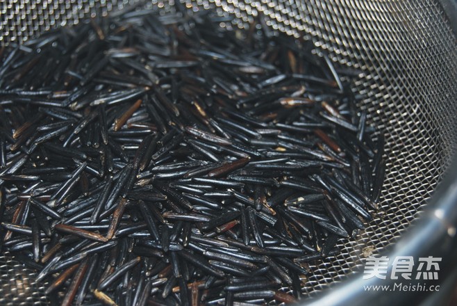 Black Bean, Black Sesame and Wild Rice Porridge recipe