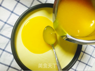 Summer Cool-mango Yogurt Cheese Mousse Cake recipe