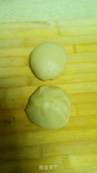 Su-style Mustard and Fresh Meat Mooncakes recipe