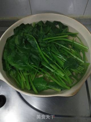 Stir-fried Spinach with Pleurotus Eryngii recipe
