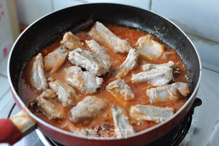 Spare Ribs in Tomato Sauce recipe