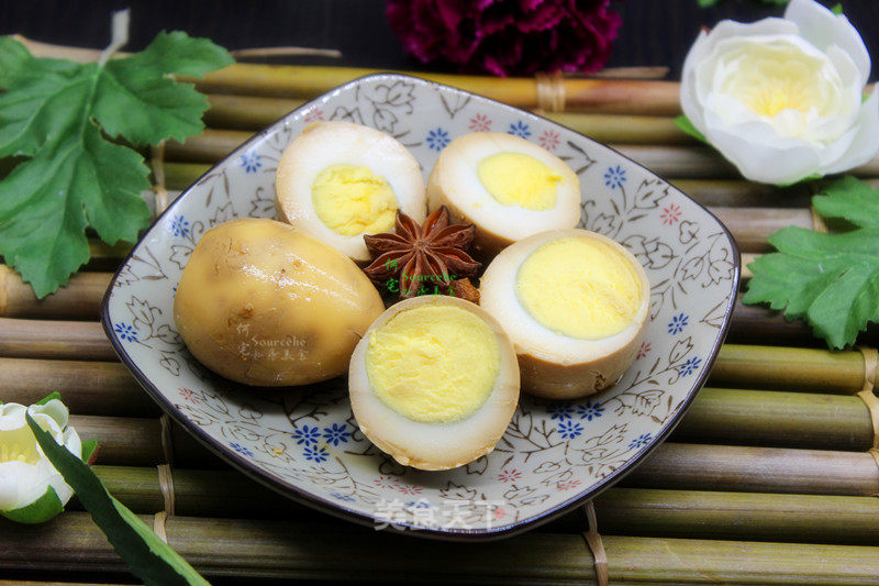 Hillbilly Marinated Eggs recipe