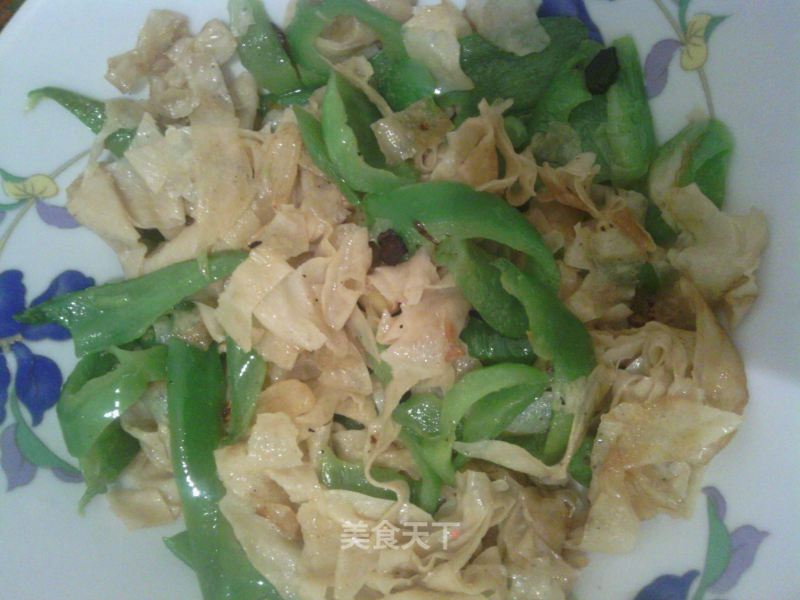 Continue to Stir-fry-green Pepper and Dried Tofu Skin recipe