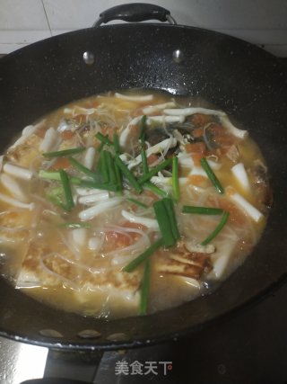 Tomato Mushroom Fish Head Tofu Pot recipe