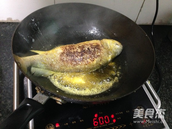 Pan Fried Small Yellow Croaker recipe