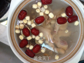 Autumn and Winter Moisturizing--【lotus Seed and Lily Pot Chicken Soup】 recipe