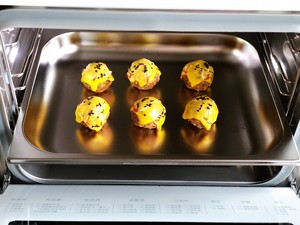 Grilled Rice Balls with Tuna and Cheese, Really Delicious, The Value in The Bento Box recipe