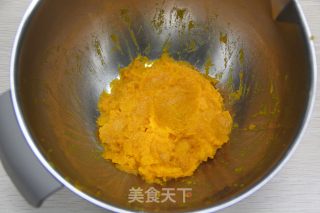 Soft Waxy Sweet Pumpkin Pie recipe