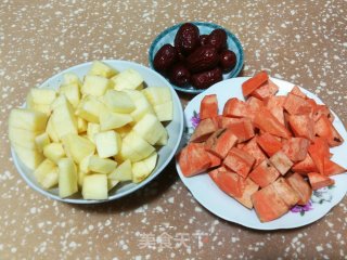 Apple, Red Date and Sweet Potato Soup recipe