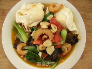 Seafood Poached Egg Noodle recipe