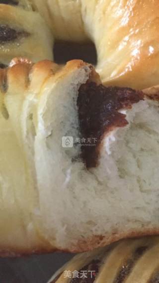 #aca烤明星大赛# Bean Paste Flower Bread recipe