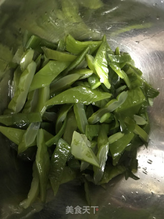 Hot and Sour Wakame recipe