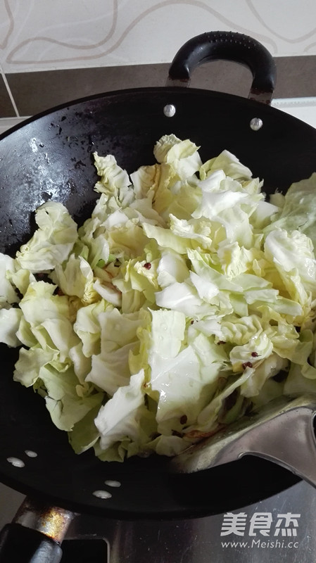 Fried Fried Dough Sticks with Cabbage recipe