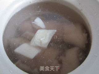 Chestnut and Red Dates Hoof Soup recipe