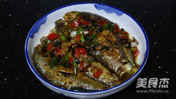 Small Yellow Croaker with Black Bean Pepper recipe