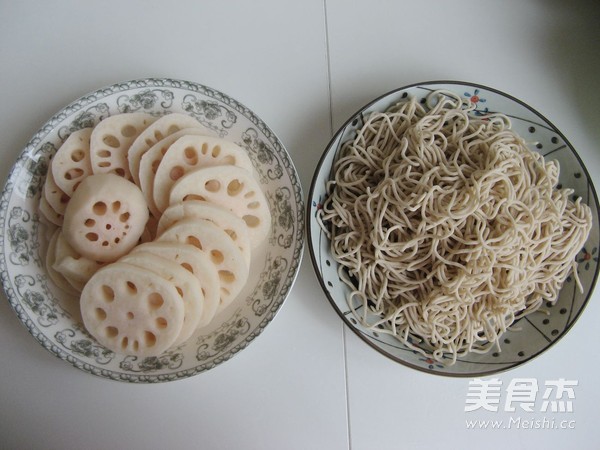 Trotter and Mushroom Soup Hot Pot recipe