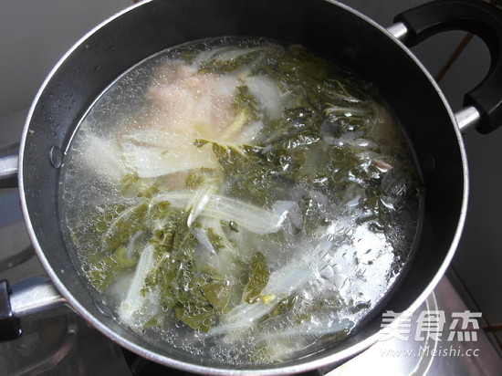 Pork Bone Soup with Milk Cabbage recipe