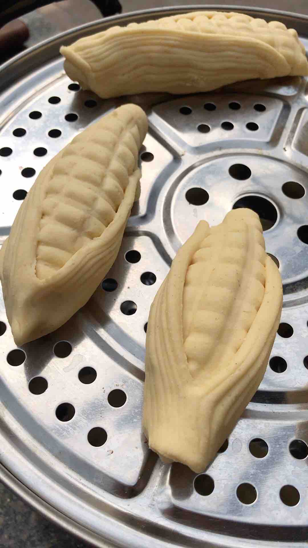 Corn on The Cob Buns recipe