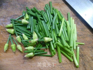 Stir-fried Pork Lung with Leek Flower recipe