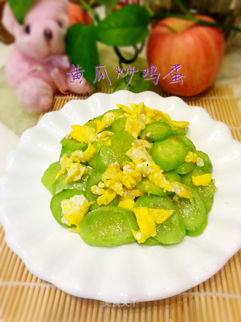 Scrambled Eggs with Cucumber recipe
