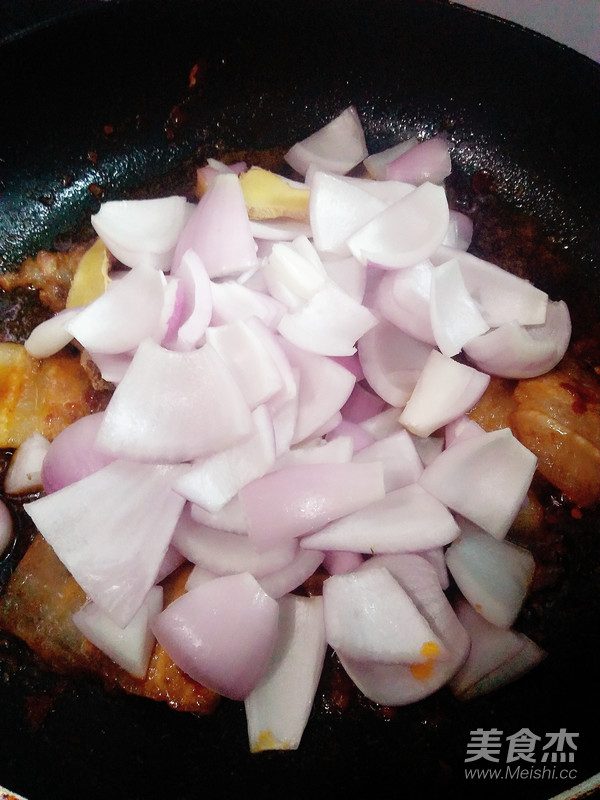 Onion Twice-cooked Pork recipe