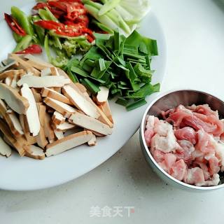 Fried Pork with Dried Tofu recipe