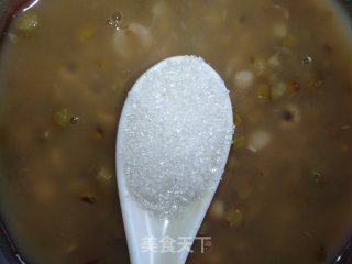 Coix Seed and Mung Bean Soup recipe