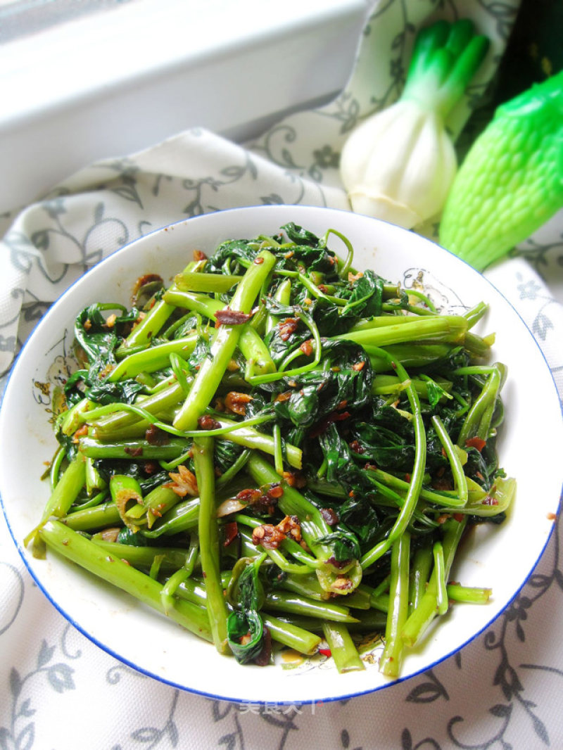 Stir-fried Macaroni with Spicy Tempeh recipe