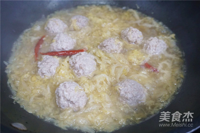 Sauerkraut Vermicelli Ball Soup recipe