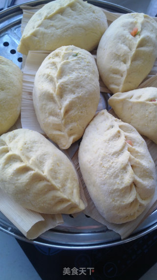 Coarse Grains~~~ Corn Meal and Vegetable Buns recipe