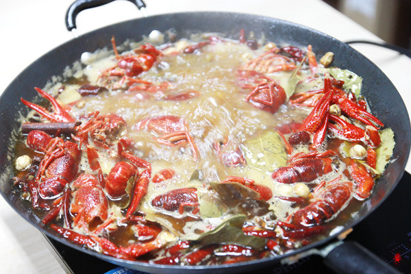 Braised Beer Crayfish in Oil recipe