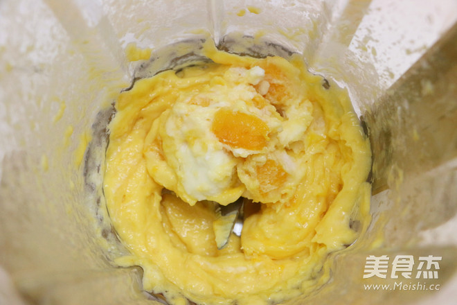 Mango Yogurt Smoothie recipe