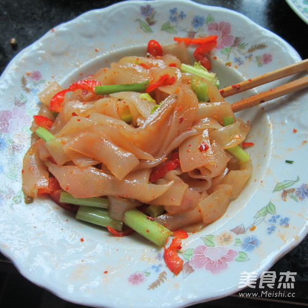 Hot Pepper Celery Rice Noodles recipe